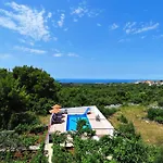 Apartments Villa Velin Primošten