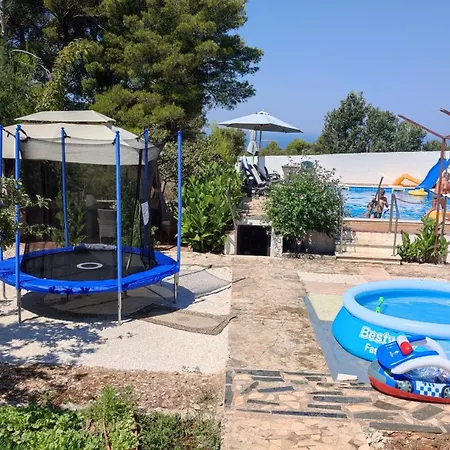Apartments Villa Velin Apartment *