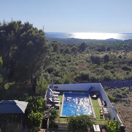 Apartments Villa Velin