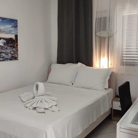 Apartments Villa Velin Apartment Primosten