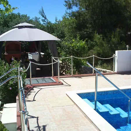 Apartments Villa Velin Primosten