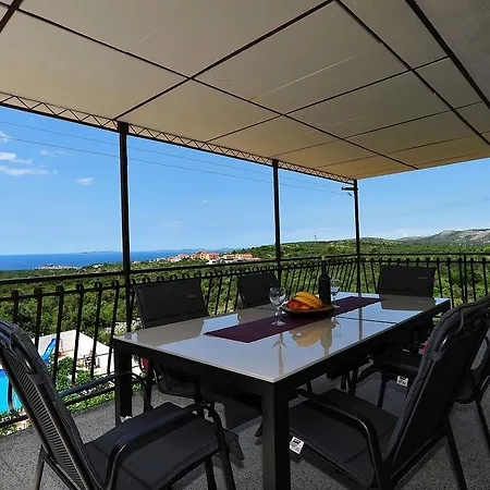 Apartments Villa Velin