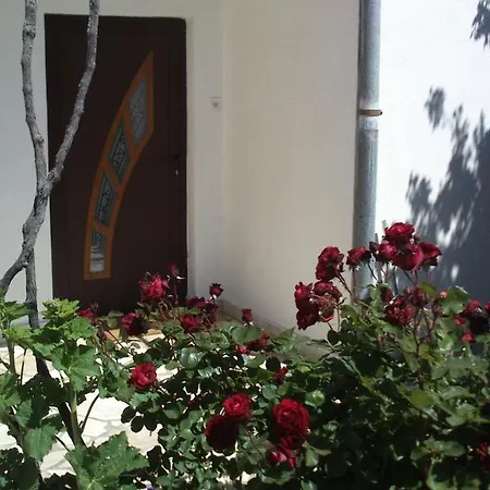 Apartments Villa Velin Apartment *
